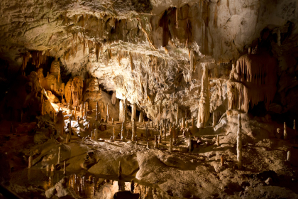 Postjona: The paradise of stalactites.
